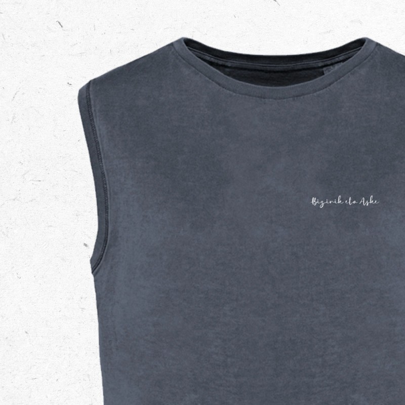 Bizirik eta Aske - Crop mahuka gabekoa