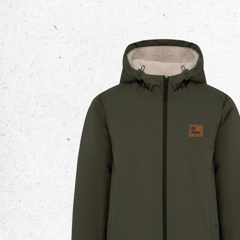 CHAQUETA IMPERMEABLE CON DOBLADURA EN...